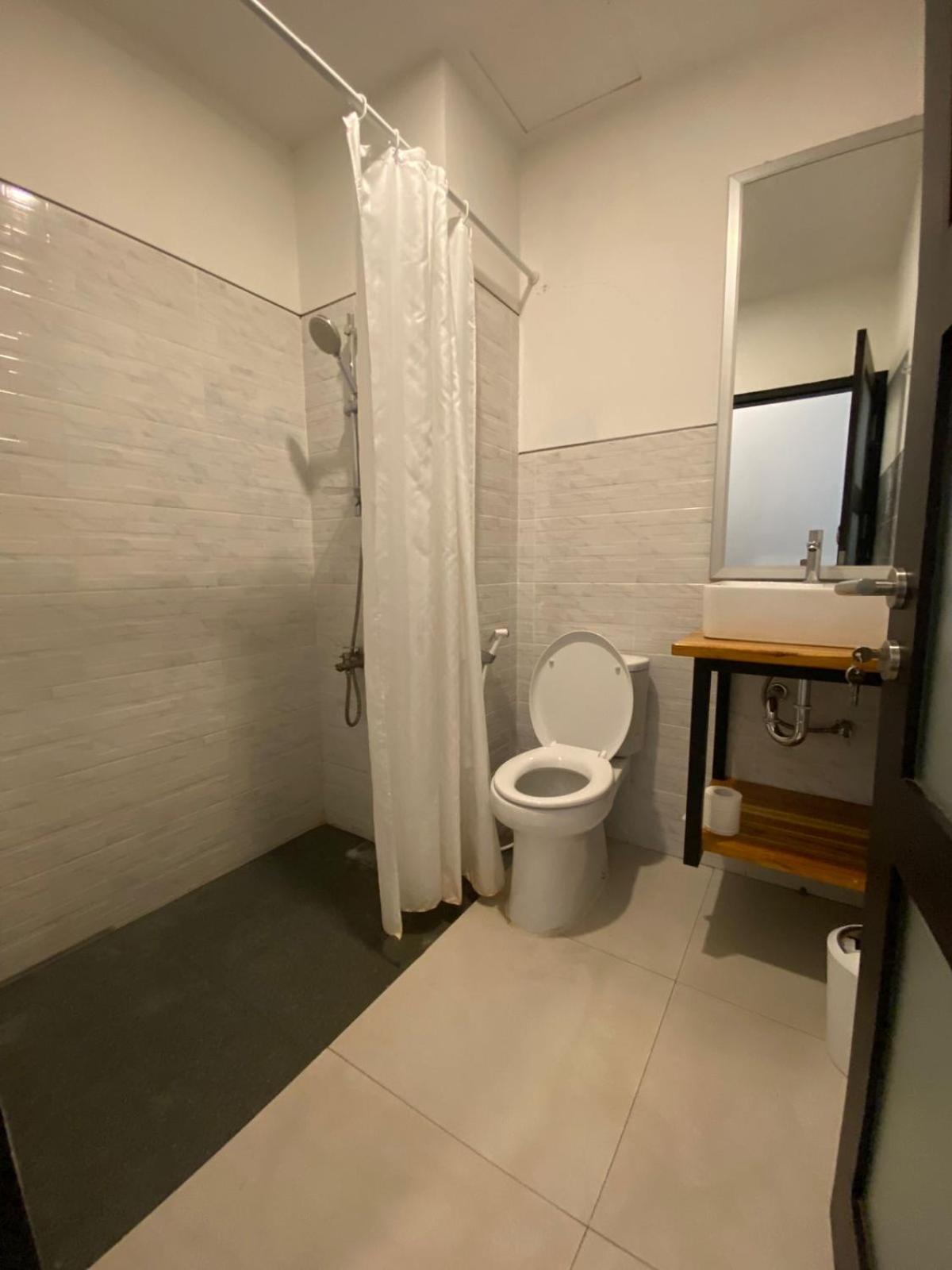 Christika Homestay 라부안 바조 외부 사진